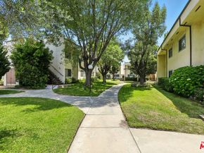 11813 Runnymede Street 36, North Hollywood CA 91605