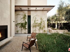 8880 Rosewood Avenue, West Hollywood CA 90048