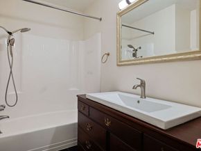 5870 Green Valley Circle 115, Culver City CA 90230