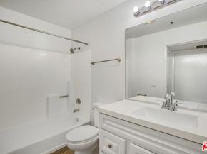 511 S Carondelet Street, Los Angeles CA 90057