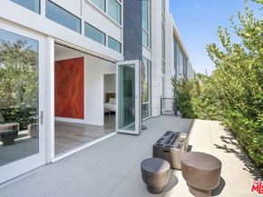 9000 W 3rd Street 106, Los Angeles CA 90048