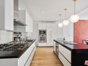 9000 W 3rd Street 106, Los Angeles CA 90048