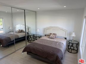 18350 Hatteras Street 278, Tarzana CA 91356