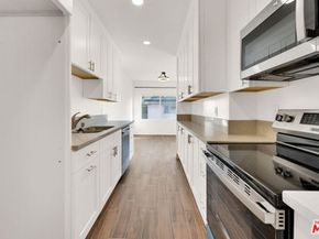 1424 AMHERST Avenue 207, Los Angeles CA 90025