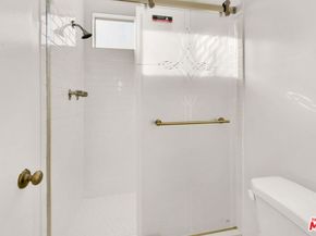 1424 AMHERST Avenue 207, Los Angeles CA 90025