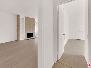 1424 AMHERST Avenue 207, Los Angeles CA 90025