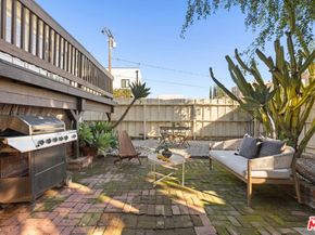 9032 Phyllis Avenue, West Hollywood CA 90069