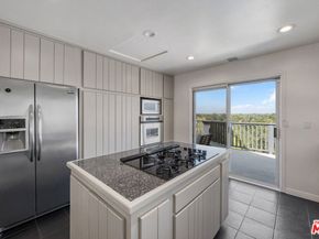 11543 Sunshine Terrace, Studio City CA 91604