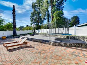 4506 El Abaca Place, Tarzana CA 91356