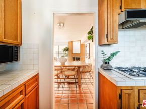 2219 S Bentley Avenue 203, Los Angeles CA 90064