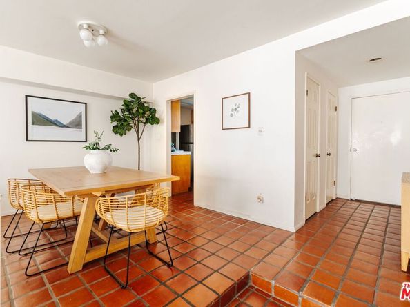 2219 S Bentley Avenue 203, Los Angeles CA 90064