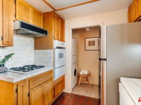 2219 S Bentley Avenue 203, Los Angeles CA 90064