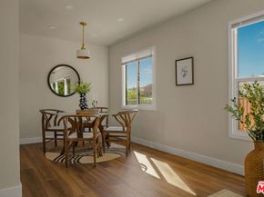 2046 1/2 S Burnside Avenue, Los Angeles CA 90016