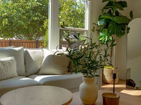 2046 1/2 S Burnside Avenue, Los Angeles CA 90016