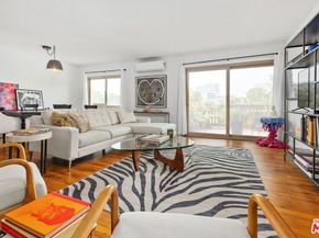 5950 Buckingham 305, Culver City CA 90230