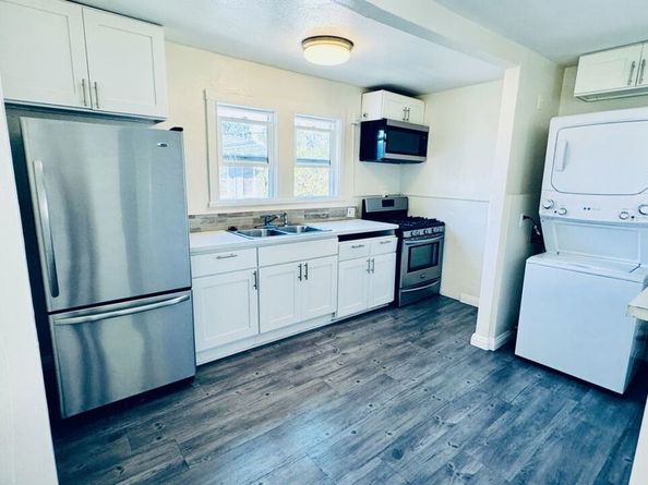 219 E 10th Street, Long Beach CA 90813