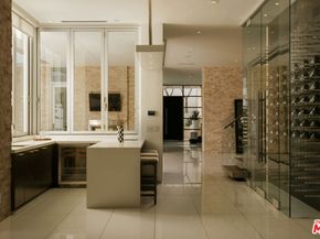 9311 Readcrest Drive, Beverly Hills CA 90210