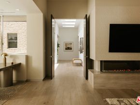 9311 Readcrest Drive, Beverly Hills CA 90210