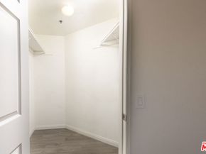 13801 Oxnard Street 206, Van Nuys CA 91401