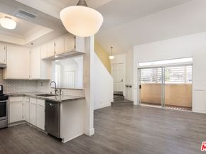 13801 Oxnard Street 206, Van Nuys CA 91401