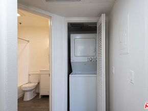 13801 Oxnard Street 206, Van Nuys CA 91401