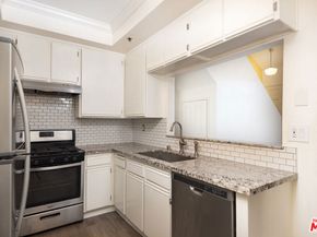 13801 Oxnard Street 206, Van Nuys CA 91401