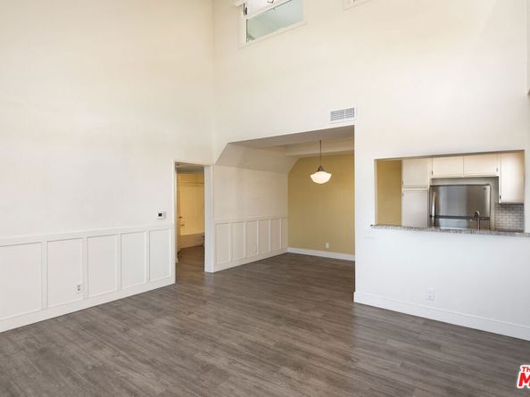 13801 Oxnard Street 206, Van Nuys CA 91401