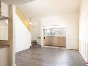 13801 Oxnard Street 206, Van Nuys CA 91401