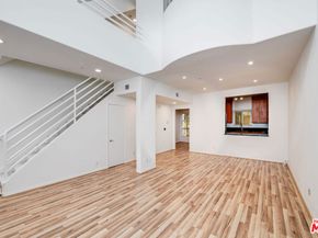 10629 Woodbridge Street 102, Toluca Lake CA 91602