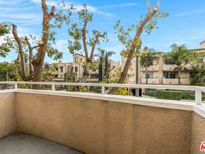 10629 Woodbridge Street 102, Toluca Lake CA 91602