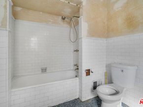 3289 Country Club Drive, Los Angeles CA 90019