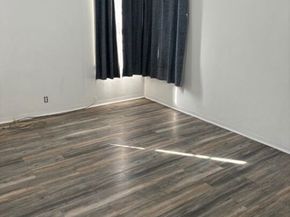 1104 W 58th Street, Los Angeles CA 90037