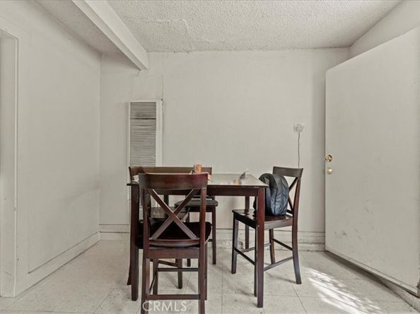 5429 2nd Ave, Los Angeles CA 90043