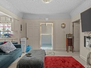 5429 2nd Ave, Los Angeles CA 90043