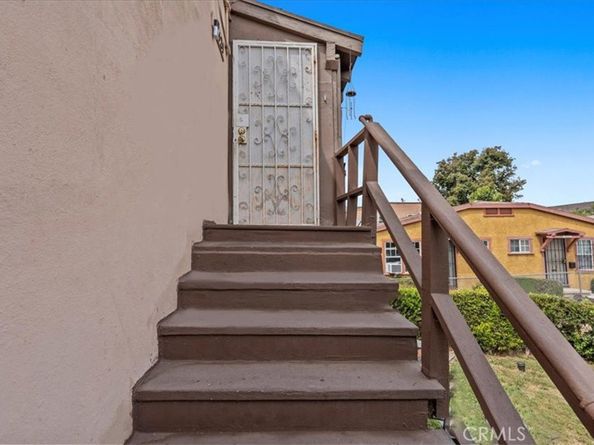 5429 2nd Ave, Los Angeles CA 90043