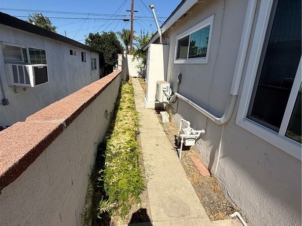 1055 N Del Norte Avenue, Ontario CA 91764