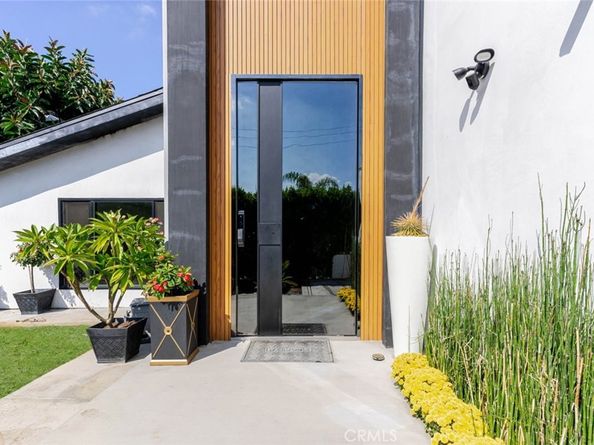 10861 Lindley Avenue, Granada Hills CA 91344