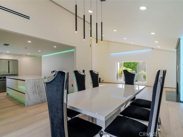 10861 Lindley Avenue, Granada Hills CA 91344