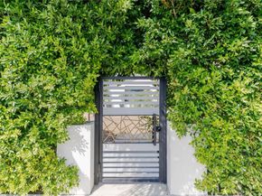 10861 Lindley Avenue, Granada Hills CA 91344