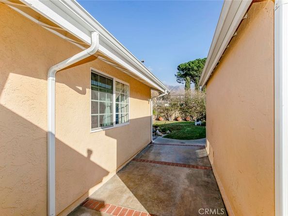 11020 Scoville Avenue, Sunland CA 91040