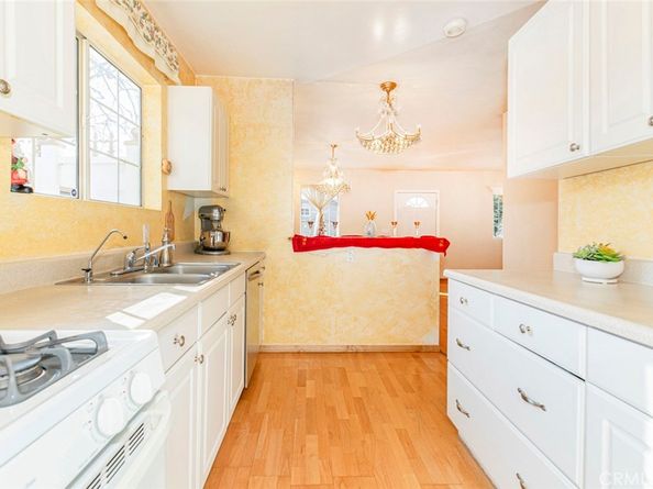 11020 Scoville Avenue, Sunland CA 91040