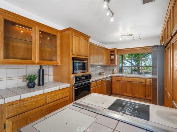 3959 Santa Carlotta Street, Glendale CA 91214