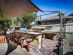 383 S Avenue 52, Highland Park CA 90042