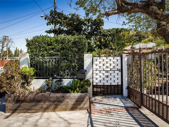 383 S Avenue 52, Highland Park CA 90042
