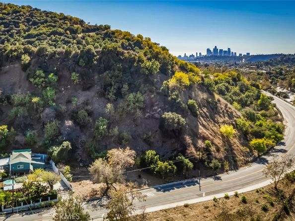 383 S Avenue 52, Highland Park CA 90042