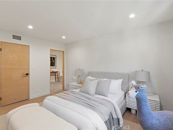 4437 Balboa, Encino CA 91316