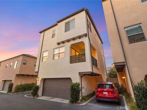 214 Elkhorn, Irvine CA 92618