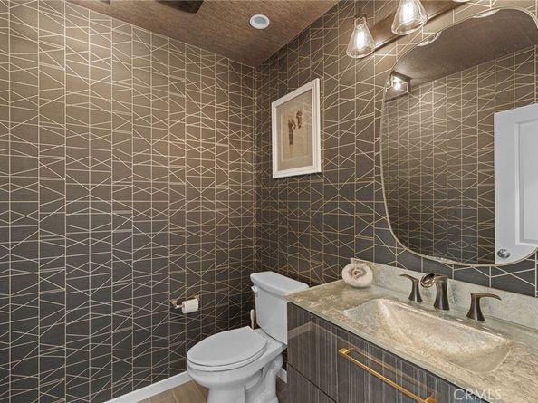 214 Elkhorn, Irvine CA 92618