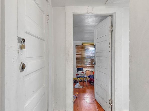 148 S Avenue 53, Los Angeles CA 90042