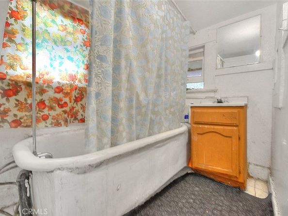 148 S Avenue 53, Los Angeles CA 90042